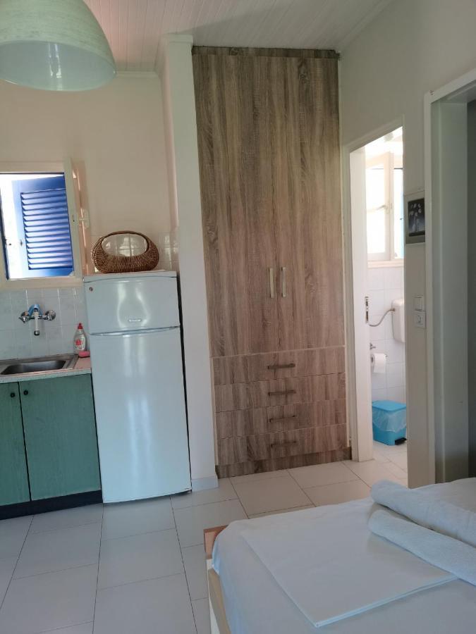 Sea Waves Apartments Nea Epidavros Exterior foto